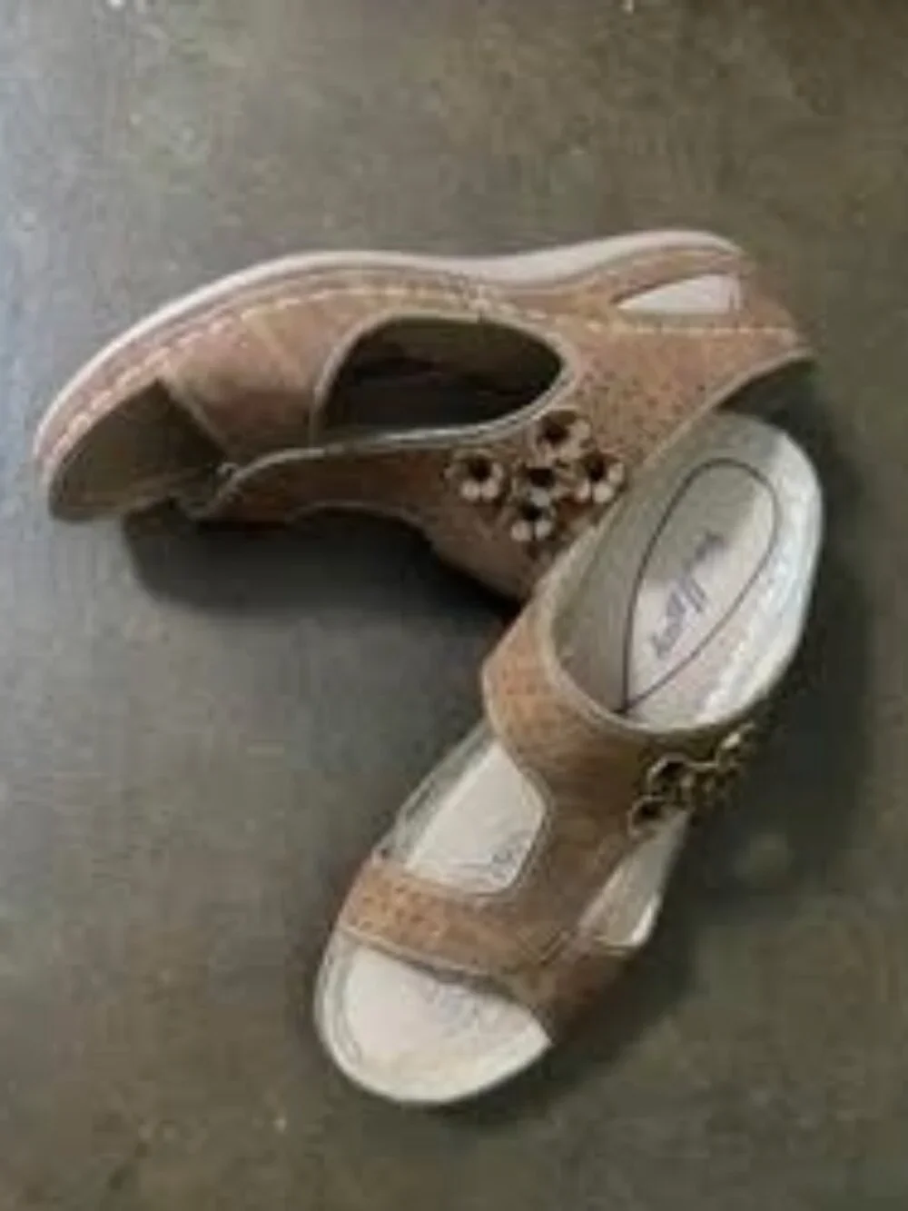 Wedge sandals
